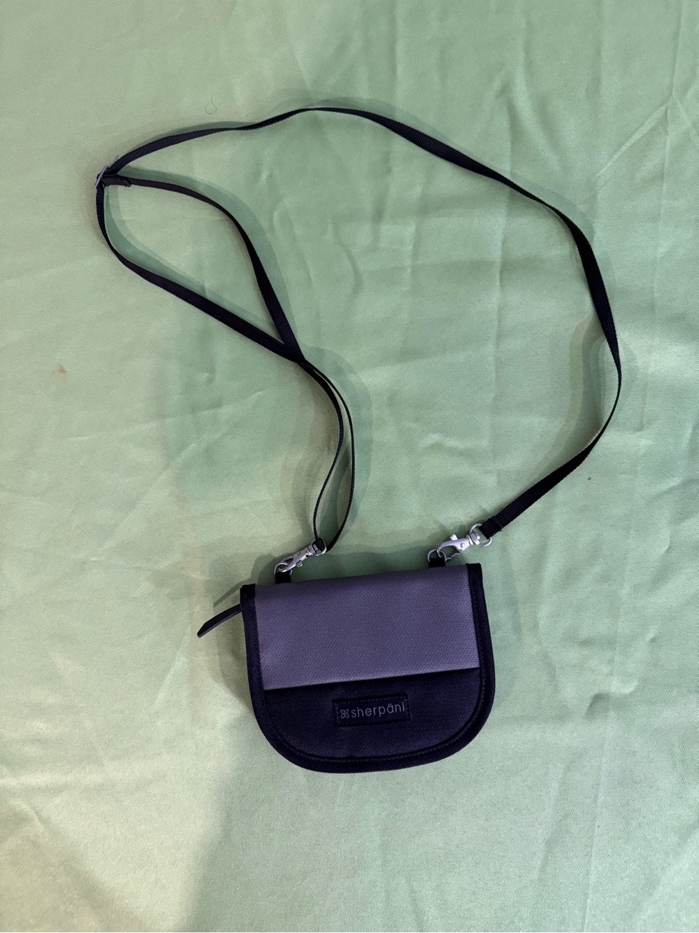 Sherpani Black and Gray Crossbody Wallet Mini Bag NWOT